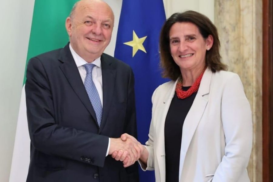 La commissaria Ue Ribera a Roma rilancia il Green deal, Pichetto Fratin s’acconcia